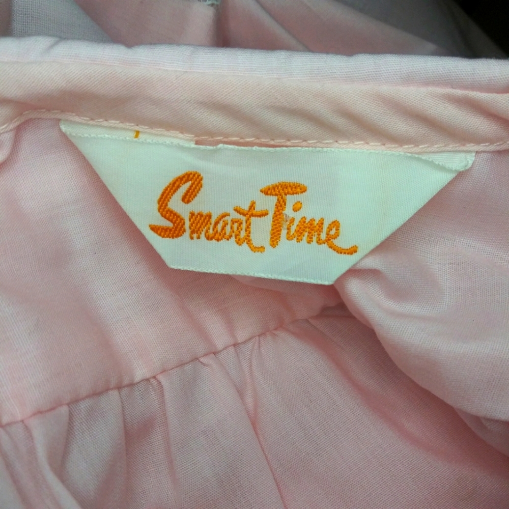 Vintage 1950's Smart Time Rose Embroidered, Lace Trimmed Pink Cotton Robe - Picture 11 of 12